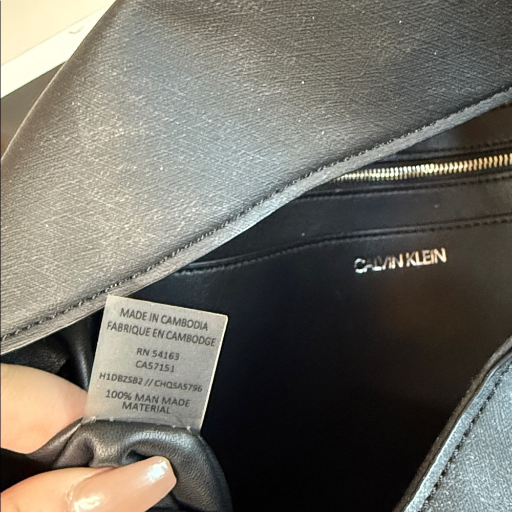 Calvin Klein Kylee Tote Bag - Picture 7 of 11